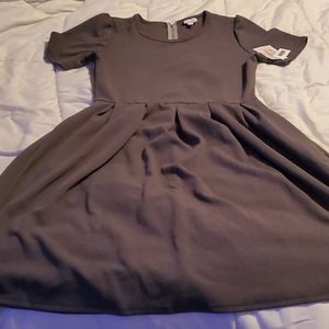 Nwt lularoe amelia . Solid gray